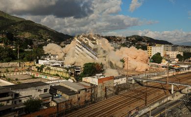 Rio de Janeiro (RJ) 05/11/2023 - Implosão dos prédios da Universidade Gama Filho
Foto: Marcos de Paula/Prefeitura do Rio
