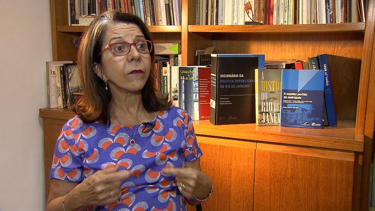 Historiadora Marieta de Moraes Ferreira fala sobre a transferência da capital do Rio de Janeiro para o Planalto Central.