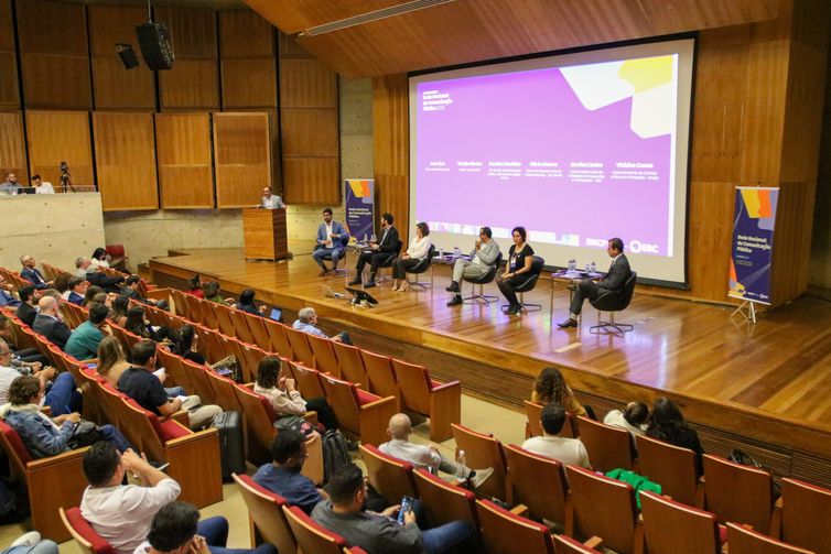 Cadu Pinotti/Agência Brasil São Paulo (SP), 19/05/2025 - Com participação da EBC, o 1º Encontro da Rede Nacional de Comunicação Pública promove debates sobre o papel das emissoras públicas na prática do jornalismo, na programação cultural e na educação. Estão presentes representantes de organizações nacionais e internacionais, referências na oferta de um serviço público de comunicação gratuito, de qualidade e independente. Foto: Cadu Pinotti/Agência Brasil