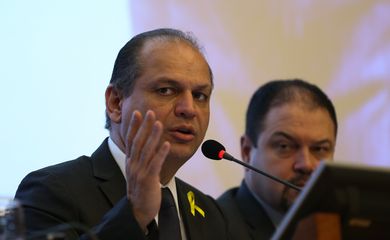 Brasília - O ministro da Saúde, Ricardo Barros, lança a nova campanha de prevenção as hepatites de 2016, na sede da Organização Pan-americana de Saúde (Opas) (Antonio Cruz/Agência Brasil)