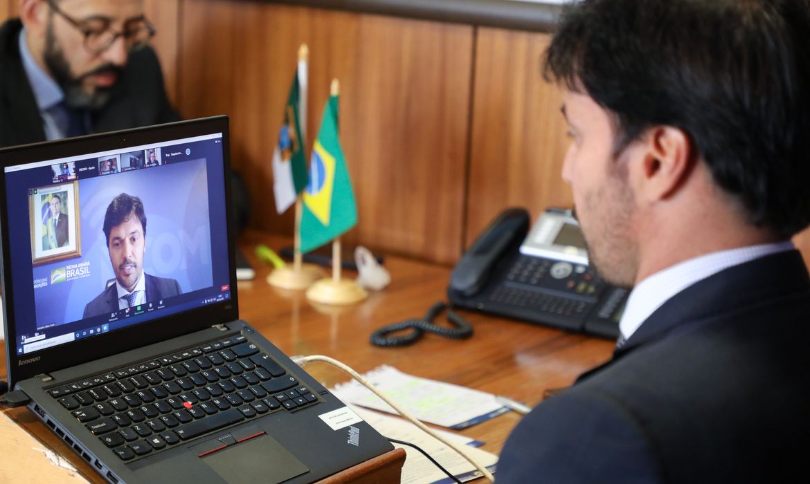Ministro das Comunicações, Fábio Faria durante participação por vídeoconferência da reunião do Grupo de Trabalho do 5G da Câmara dos Deputados.