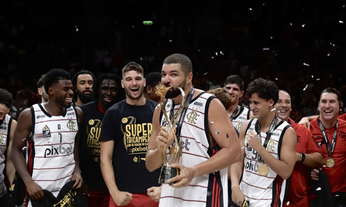 Flamengo conquista tricampeonato na Copa Super 8 de basquete
