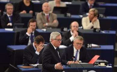 O presidente da Comissão Europeia, Jean-Claude Juncker, em discurso no Parlamento Europeu
