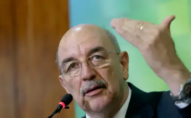 Brasília - O ministro do Desenvolvimento Social e Agrário, Osmar Terra, fala sobre pente-fino nos benefícios do Bolsa Família  (Wilson Dias/Agência Brasil)