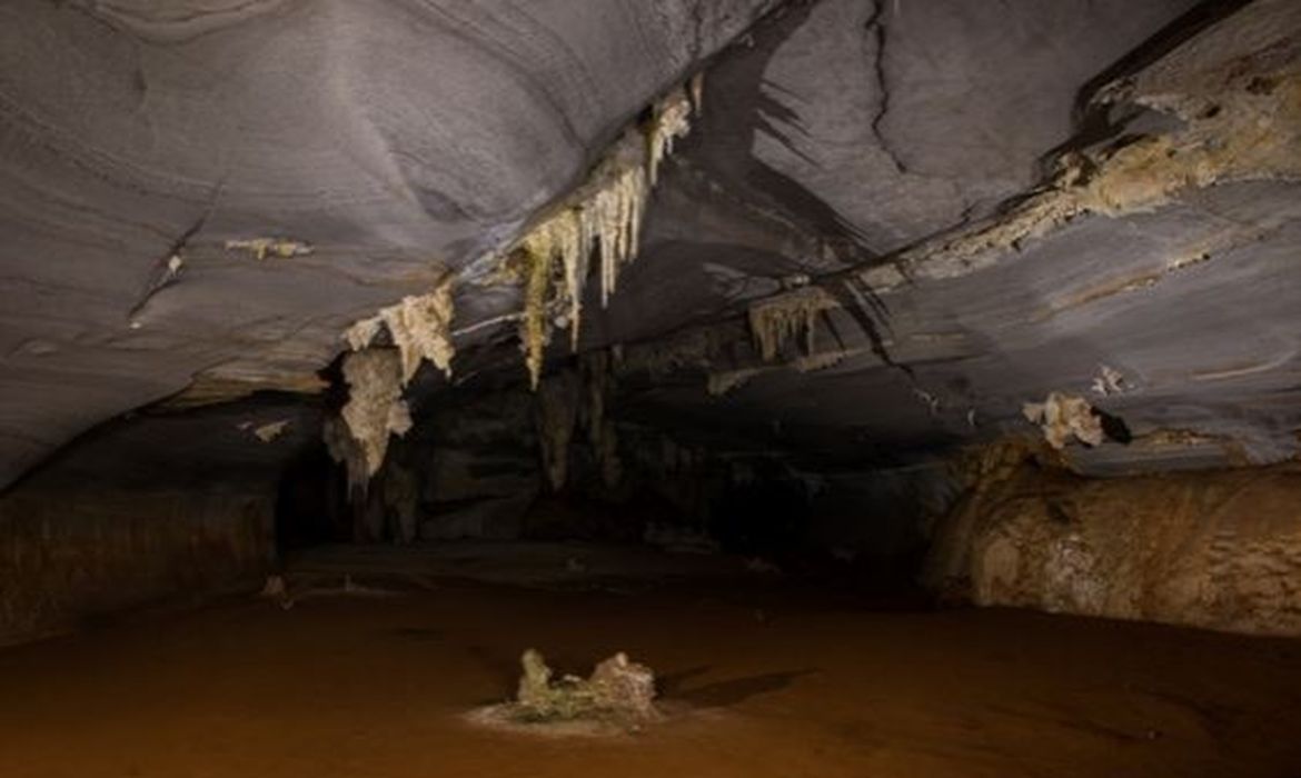 Caverna no Brasil