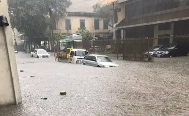 Chuva forte no centro do Rio de Janeiro