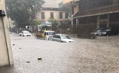 Chuva forte no centro do Rio de Janeiro