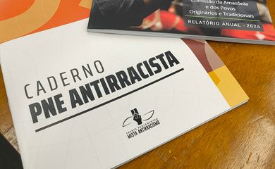Viva Maria acompanha entrega do Caderno PNE Antirracista