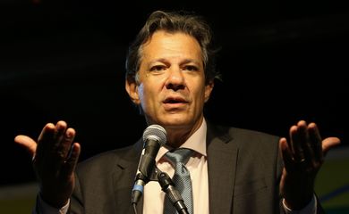 O ministro indicado para a Fazenda, Fernando Haddad, durante coletiva no CCBB