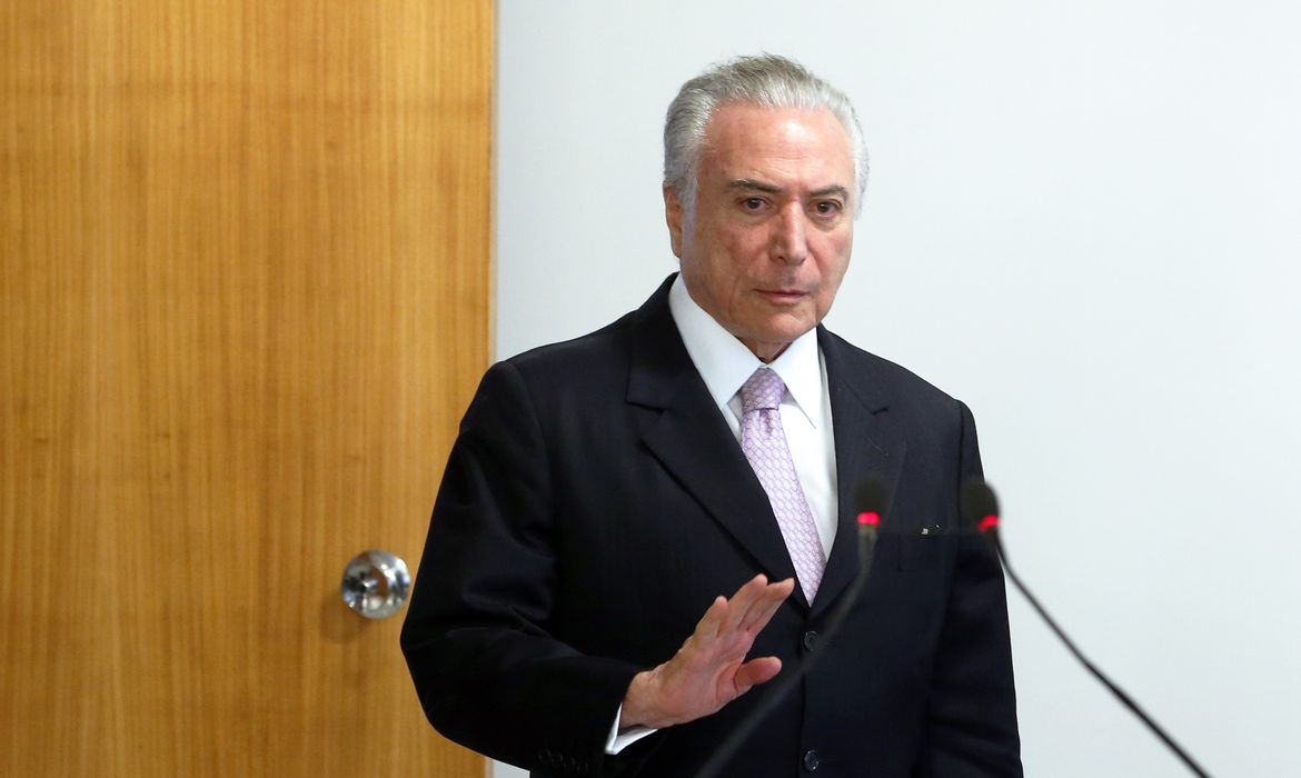 Brasília - Presidente Michel Temer durante cerimônia de assinatura do novo decreto de regularização portuária no Brasil, no Palácio do Planalto (Antonio Cruz/Agência Brasil)