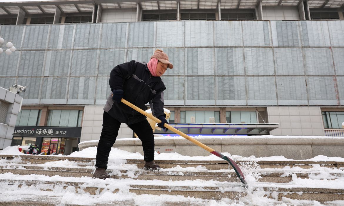 Neve em Pequim
 14/12/2023   REUTERS/Tingshu Wang