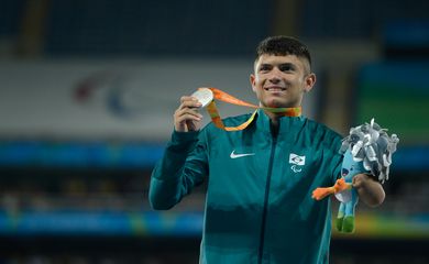 Rio de Janeiro - Petrucio Santos leva prata nos 400m T47 nos Jogos Paralímpicos Rio 2016.  (Fernando Frazão/Agência Brasil)