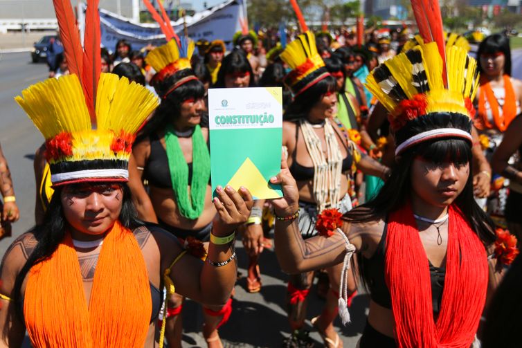 Brasília, DF 13/09/2023 Participantes da III Marcha das Mulheres Indígenas fazem manifestação na Esplanada dos Ministérios  Foto: Fabio Rodrigues-Pozzebom/ Agência Brasil