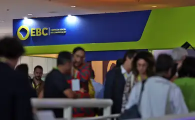 Brasília (DF), 11/02/2025 - Stand da EBC no Encontro de Novos Prefeitos e Prefeitas, que reune gestores e gestoras municipais de todo o País com o objetivo de aproximar as prefeituras dos programas do Governo Federal e fortalecer o pacto federativo. Foto: Marcelo Camargo/Agência Brasil