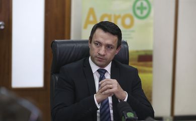 O secretário Executivo do Ministério da Agricultura, Eumar Roberto Novacki conversa com a imprensa para falar sobre as ações de transição com o novo governo.