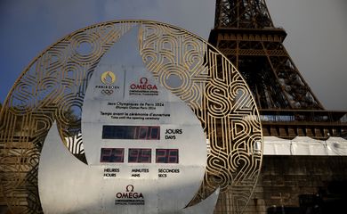 relógio, jogos olímpicos, torre Eiffel