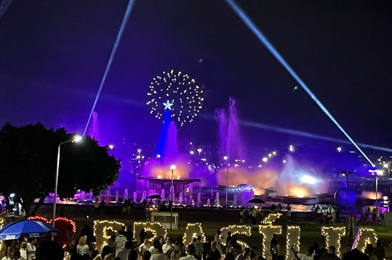 Brasília (DF), 01.01.2024 - Réveillon em Brasília, com queima de fogos na Torre de TV e na Esplanada dos Ministérios. Foto: Juca Varella/Agência Brasil