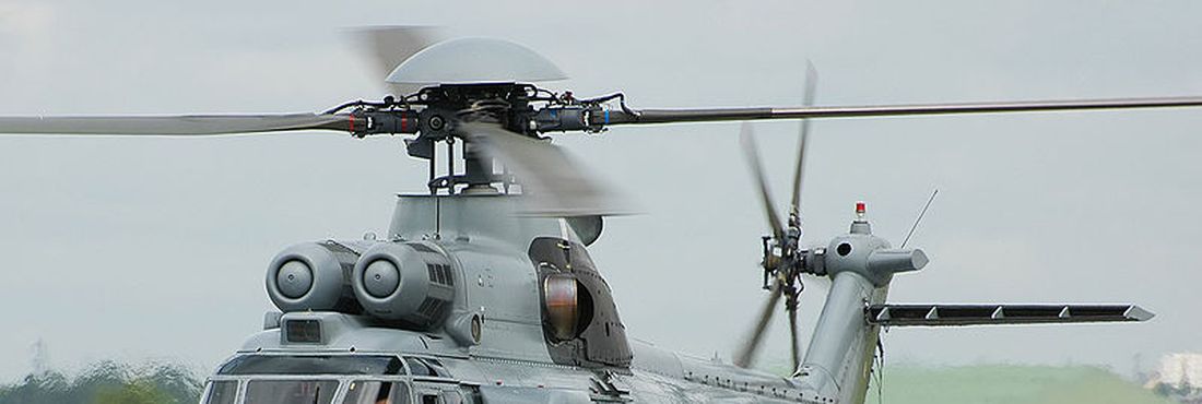 Modelo de helicóptero Super Puma