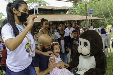 No intuito de ampliar a cobertura vacinal, o Jardim Zoológico de Brasília e a Secretaria de Saúde do Distrito Federal promovem neste domingo imunização de crianças e adultos que forem visitar o local