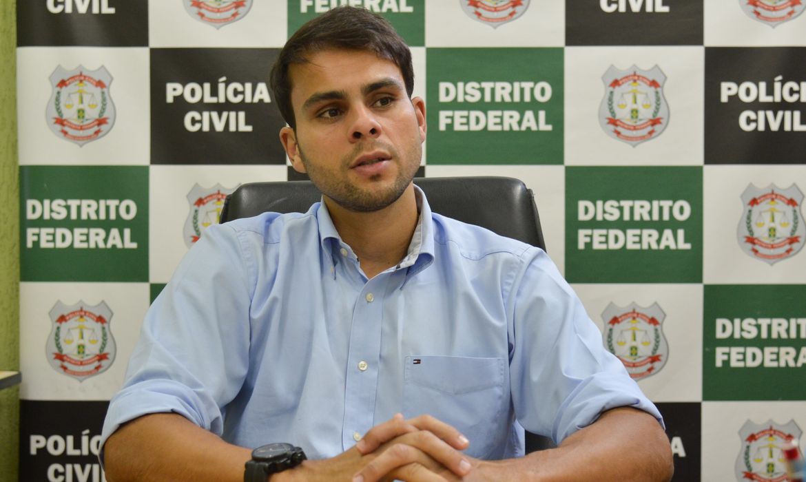 Delegado de Polícia Civil,Gustavo Farias Gomes, fala sobre a confusão entre os taxistas com Uber no Distrito Federal