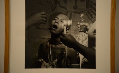 Rio de Janeiro - Imagens do candomblé, em Salvador, em fotografias de José Medeiros, na exposição Modernidades Fotográficas, no Instituto Moreira Salles, com obras do período de 1940 a 1964  (Fernando Frazão/Agência Brasil)