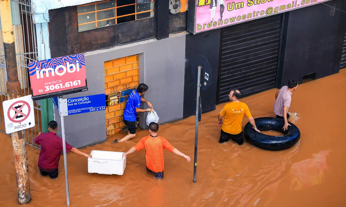 PORTO ALEGRE, RS, BRASIL, 05.05.2024 - Fotos gerais enchente em Porto Alegre. Foto: Gustavo Mansur/Palácio Piratini