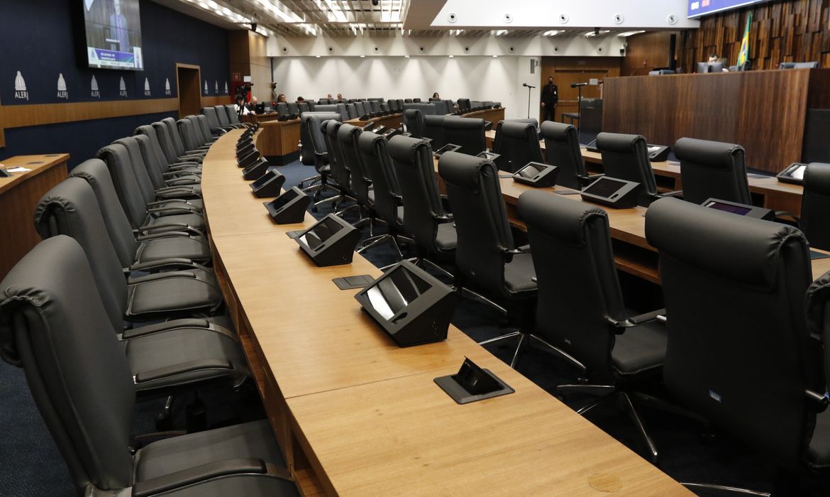 Plenário da nova sede da Assembleia Legislativa do Estado do Rio de Janeiro (Alerj), no Edifício Lúcio Costa, na Rua da Ajuda, centro da cidade.