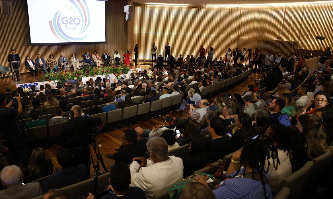 Rio de Janeiro (RJ) 14/11/2024 – Mesa de abertura do G20 Social, no Museu do Amanhã. Foto: Fernando Frazão/Agência Brasil