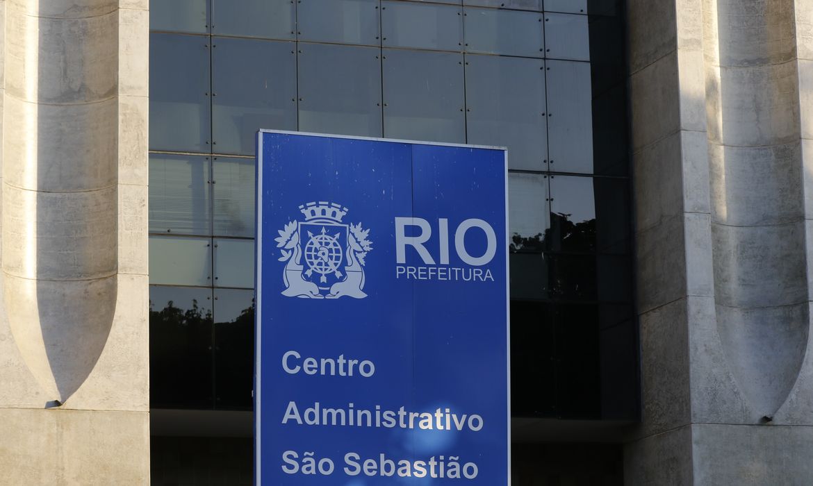 Fachada do Centro Administrativo São Sebastião, edifício sede da Prefeitura do Rio de Janeiro, na Cidade Nova.