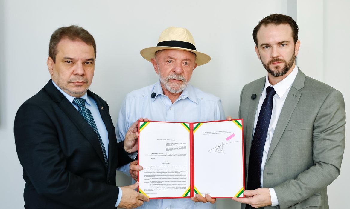 Ricardo Stuckert / PR 19.06.2026 - Presidente da República, Luiz Inácio Lula da Silva, durante assinatura do Decreto nº 13.033/2026, que garante o bloqueio de recursos de operadoras irregulares de apostas. Brasília - DF.
Foto: Ricardo Stuckert / PR