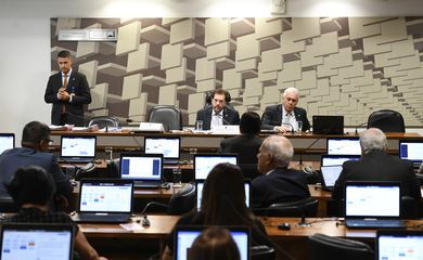 Comissão de Assuntos Econômicos (CAE) realiza reunião deliberativa com 13 itens. Entre eles, o PLS 527/2018, que assegura que o Poder Executivo não será responsabilizado se as despesas com pessoal de outro Poder ultrapassarem os limites