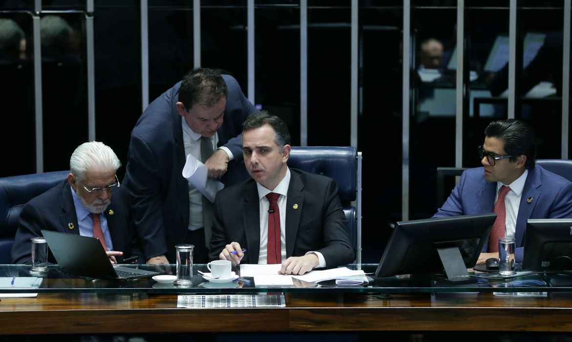 Senado deve votar projeto que regulamenta emendas parlamentares Senado deve votar projeto que regulamenta emendas parlamentares