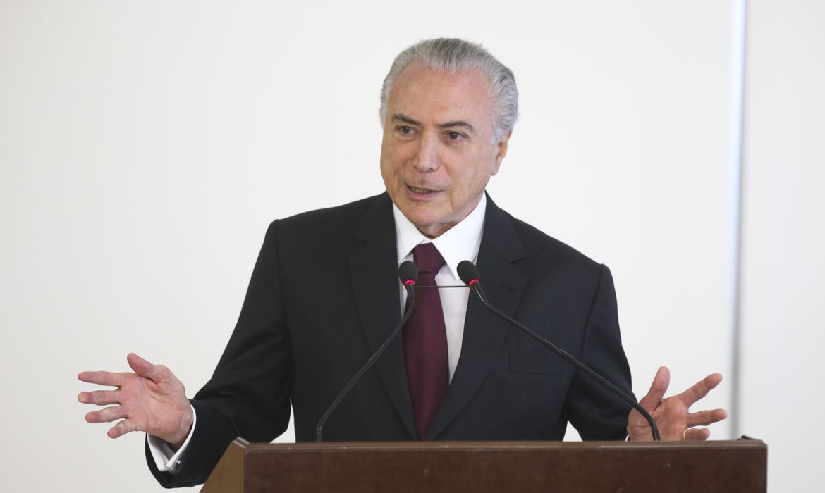 Brasília - O presidente Michel Temer participa da cerimônia de assinatura do Contrato de Estruturação Financeira da Santa Casa de São Paulo (Antonio Cruz/Agência Brasil)