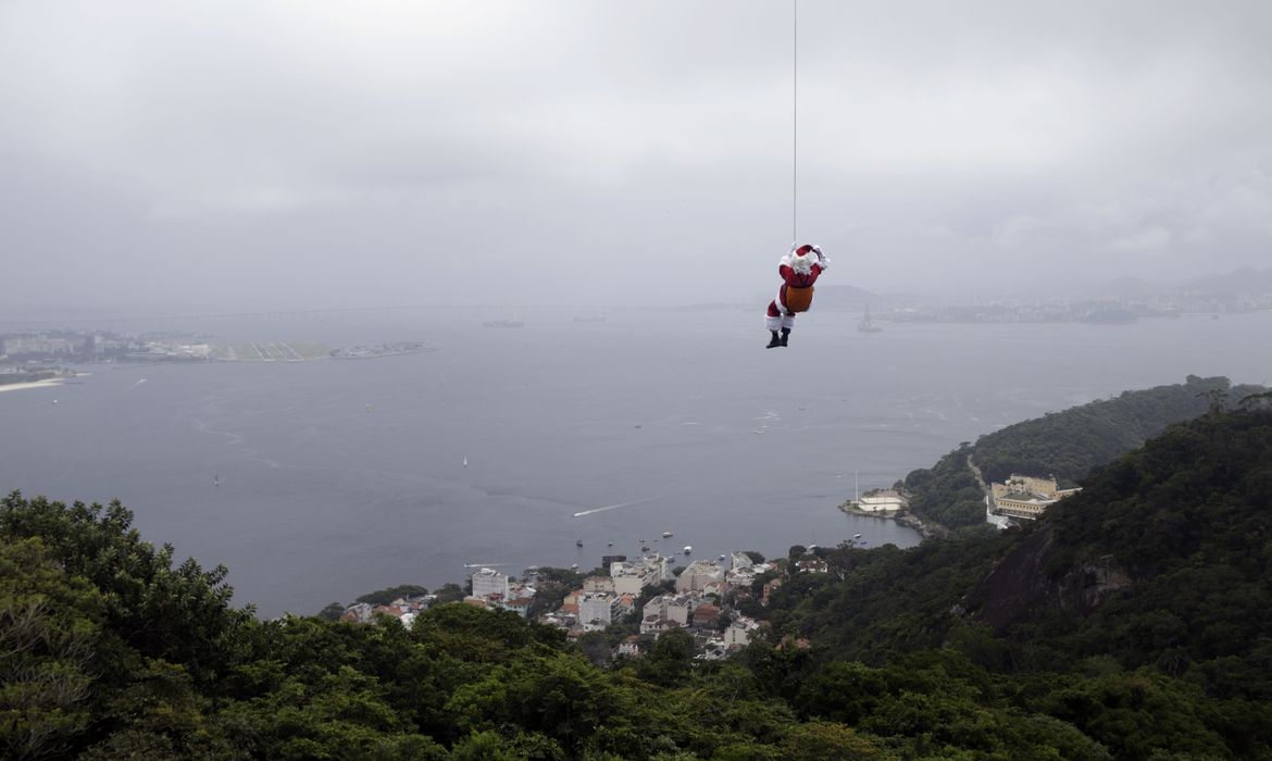O tradicional Papai Noel da cidade de Canela chegou hoje  no Rio de Janeiro