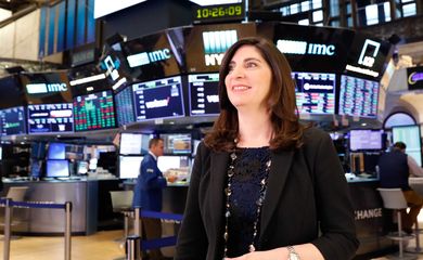 NYSE Chief Operating Officer Stacey Cunningham, who will be the New York Stock Exchange's (NYSE) first woman president, appears at the NYSE in New York, U.S. May 22, 2018. REUTERS/Brendan Mcdermid