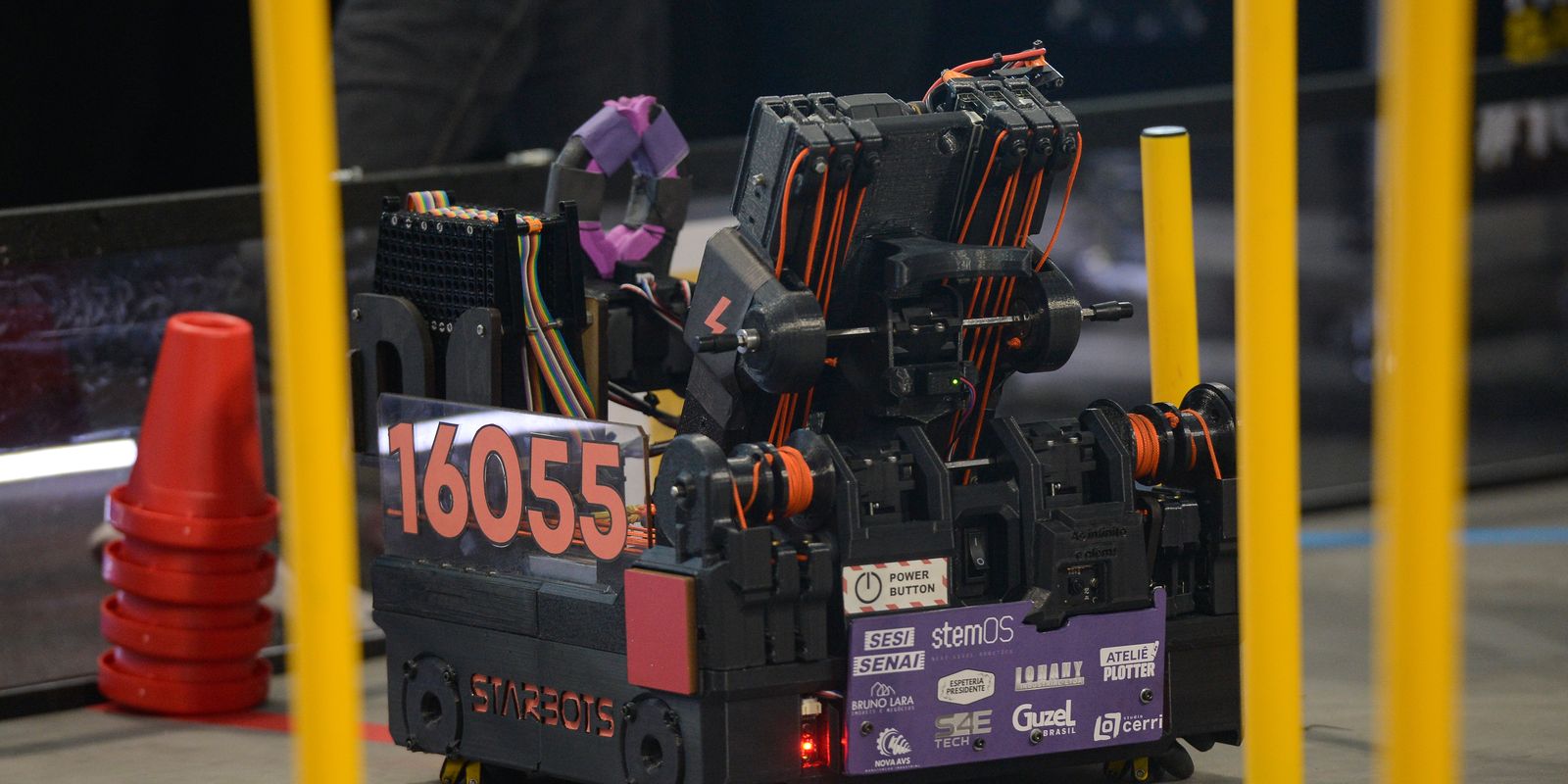 Reta final: equipes competem pelas últimas vagas para o Festival SESI de  Robótica - Agência de Notícias da Indústria