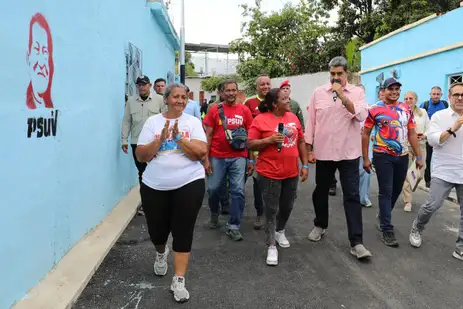 Ministerio del Poder Popular para las Comunas y los Movimientos Sociales/Divulgação Brasília (DF) 23/08/2024 - O presidente Nicolás Maduro visitou a Comuna Los Tacarigua Sur, localizada no estado de Carabobo, para inspecionar a construção do muro de contenção do canal Los Cocos, um dos projetos prioritários que foi aprovado na primeira eleição comunal.
Foto: Ministerio del Poder Popular para las Comunas y los Movimientos Sociales/Divulgação