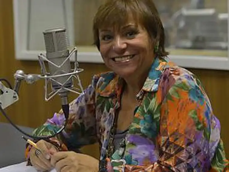 Agência Brasil No dia 14 de setembro de 1981, nascia o Viva Maria. Junto com o programa estreava também, como apresentadora, a jornalista e radialista Mara Régia