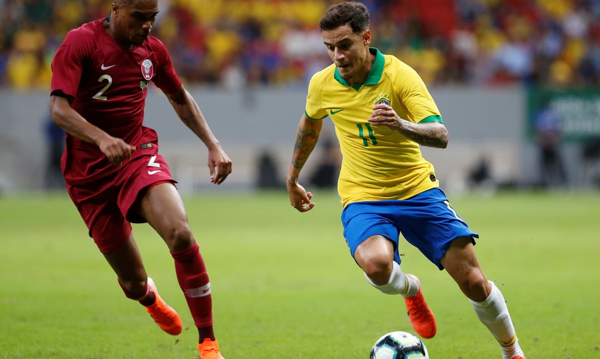 Philippe Coutinho participa de jogada no amistoso entre Brasil e Catar   REUTERS/Adriano Machado