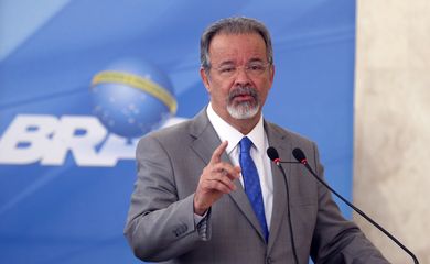 Brasília - O ministro Extraordinário da Segurança Pública, Raul Jungmann, discursa durante cerimônia de posse, no Palácio do Planalto (Antonio Cruz/Agência Brasil)