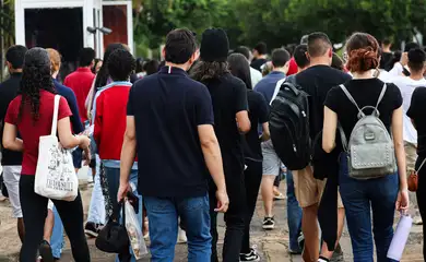 Estudantes têm até as 23h59 desta sexta para fazer a inscrição no Enem