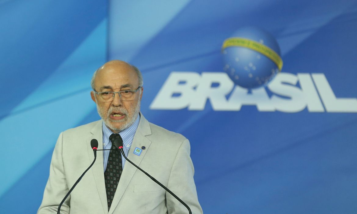 Brasília - O secretário executivo do Ministério da Cultura, João Batista de Andrade, participa da cerimônia de inauguração da Mostra Brasilis a Brasília (Valter Campanato/Agência Brasil)