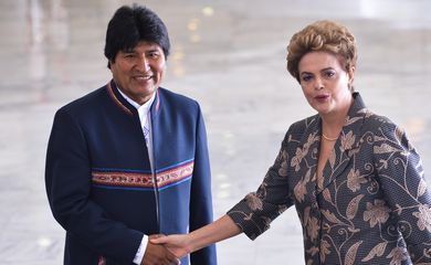 Brasília - Presidente da Bolívia, Evo Morales, é recebido pela presidenta Dilma Rousseff em cerimônia no Palácio do Planalto (Antonio Cruz/Agência Brasil)