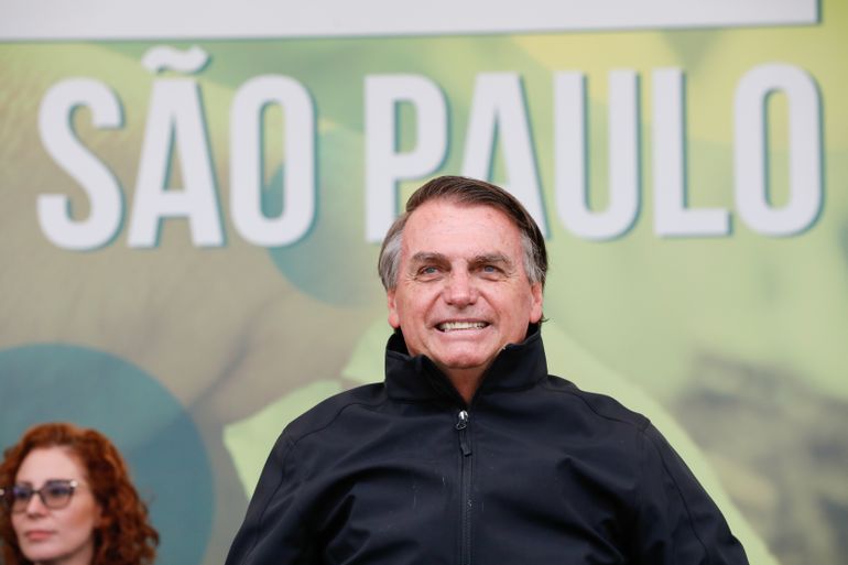O presidente Jair Bolsonaro, durante  entrega de títulos de propriedades rurais em Miracatu (SP), no Vale do Ribeira.  Cerimônia de Entrega de Títulos de Propriedade Rural. 
