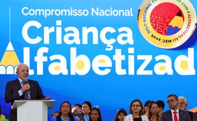 Brasília (DF), 23/03/2026 - O presidente da República, Luiz Inácio Lula da Silva, participa da cerimônia de premiação da 2ª edição do Selo Nacional Compromisso com a Alfabetização. Foto: Valter Campanato/Agência Brasil