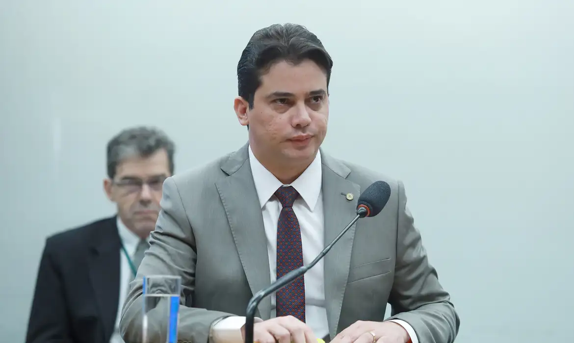 Brasília (DF), 14/12/2023 - Deputado Federal Júnior Mano. Foto: Mario Agra/Câmara dos Deputados
