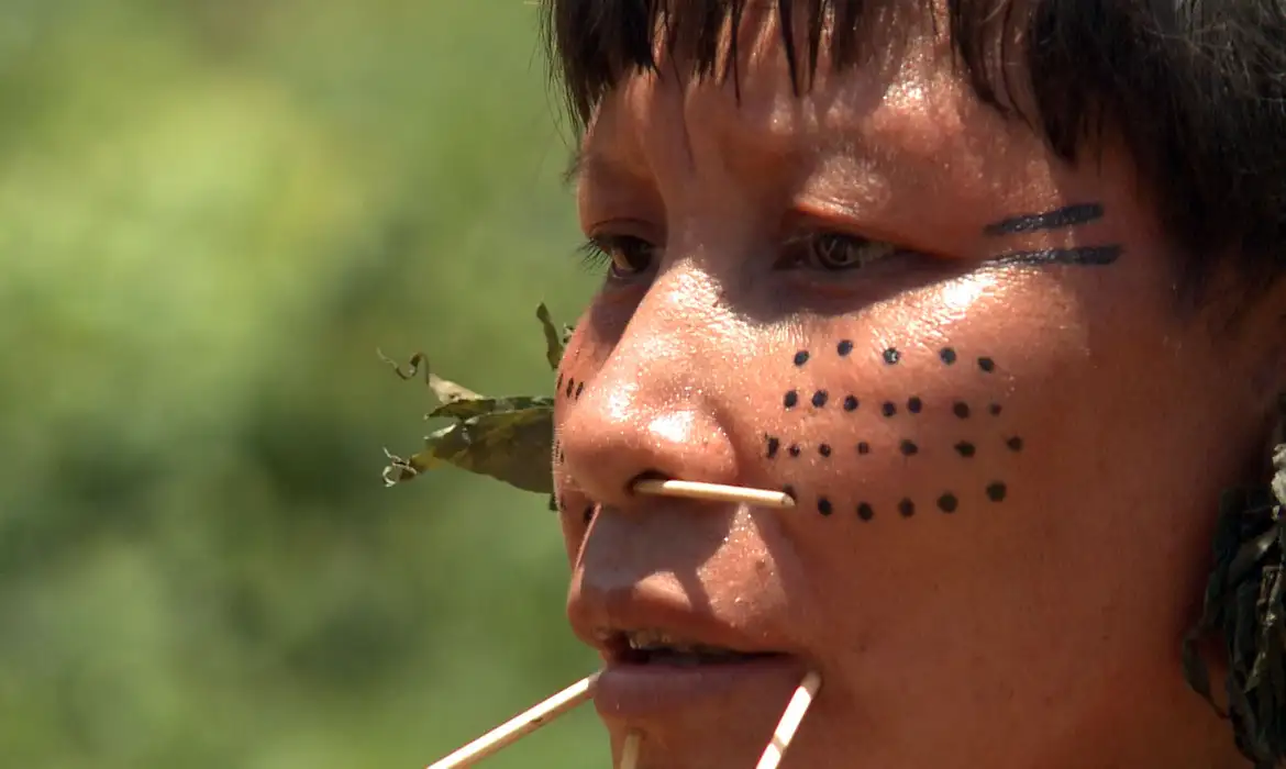 Brasília (DF - Caminhos da Reportagem Yanomami - o direito de existir - Detalhe de indígena yanomami. - Foto: TV Brasil/Divulgação