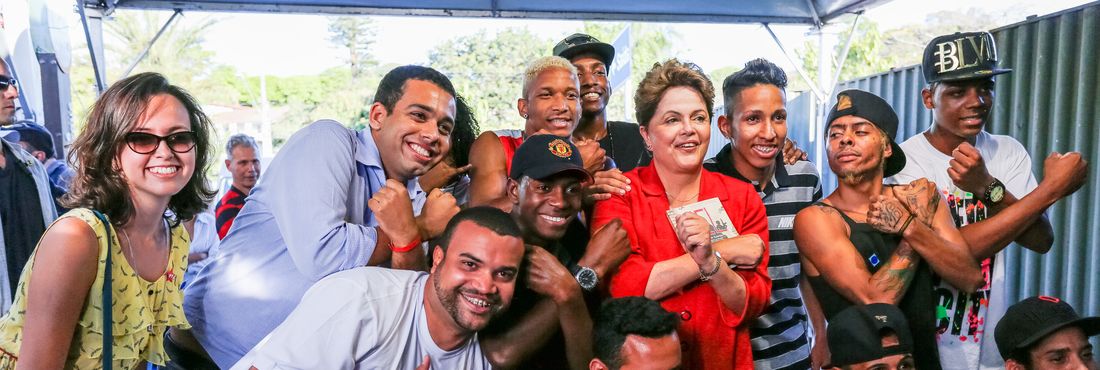 A candidata à reeleição Dilma Rousseff durante o Encontro com a Juventude, em Belo Horizonte