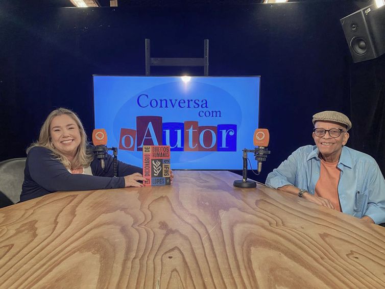Rio de Janeiro (RJ), 12/11/2025  Escritor e compositor Nei Lopes é entrevistado no Conversa com o Autor. Foto: Rádio Mec