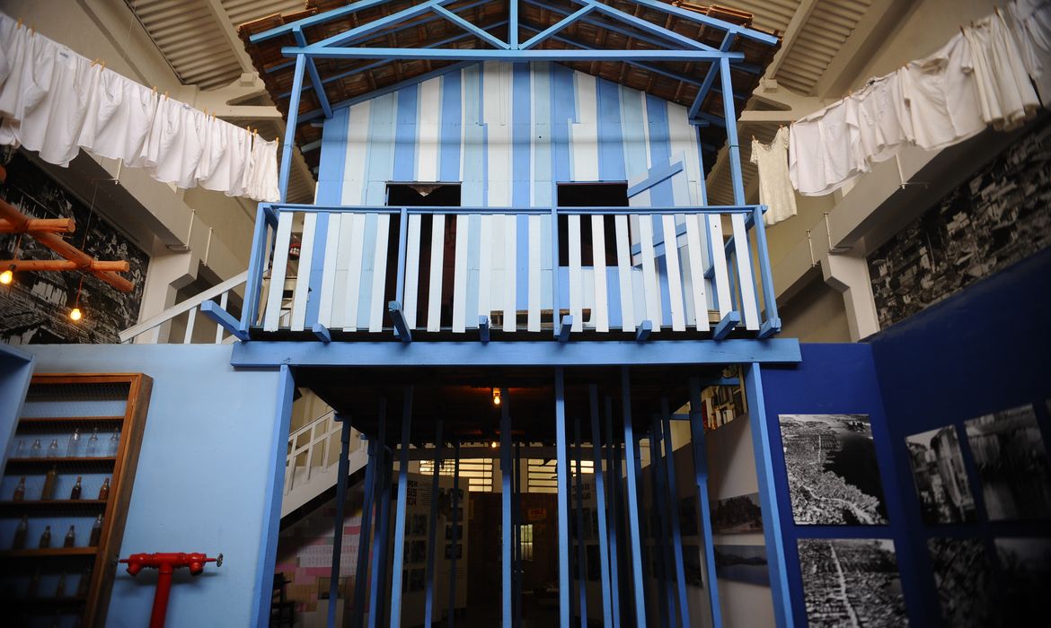 Inaugurado em 2006, o Museu da Maré, no complexo da Maré, zona norte da cidade, está sob a ameaça de despejo. (Tânia Rêgo/Agência Brasil)